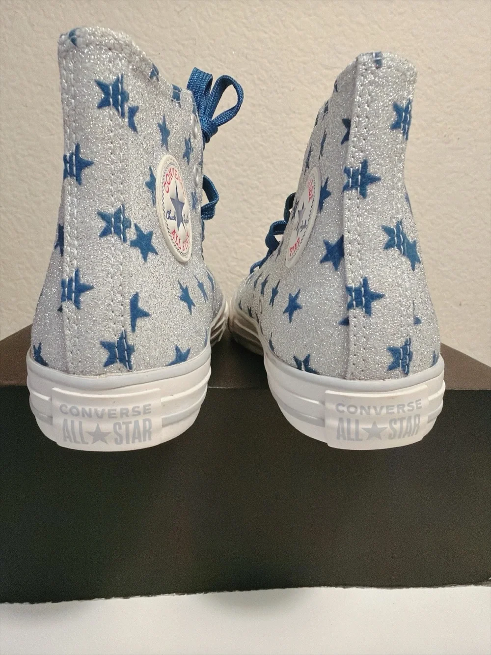 Converse Chuck Taylor All Star High Top Silver Blue Stars Glitter Junior Size 3
